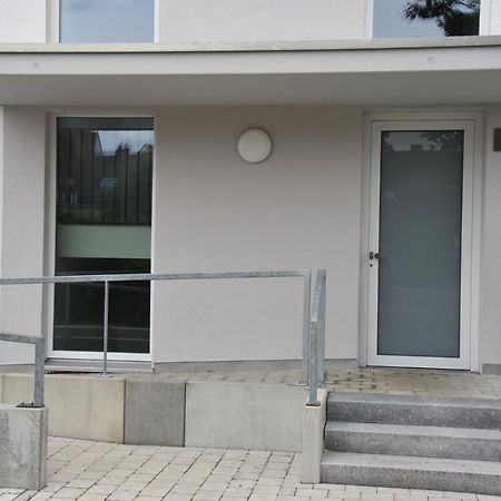 Antike & Modern Deluxe 2 Mit Terrasse Apartment Leipheim Bagian luar foto